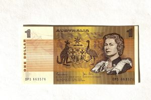 Australia 1982 $1 Last Prefix "DPS" Uncirculated