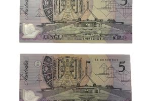 1992 $5 (First polymer type light pink) Fraser Cole Consecutive pair - Uncirculated