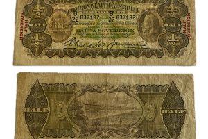 Australia 1927 Half Sovereign Riddle/Heathershaw Fine