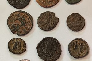 Ancient Roman  Group Lot 10 Pieces 3rd-4th Century Bronze